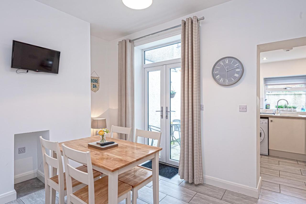 Taitwt2 Villa Caernarfon Bagian luar foto