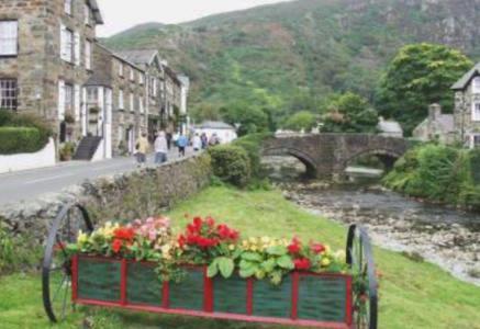 Taitwt2 Villa Caernarfon Bagian luar foto