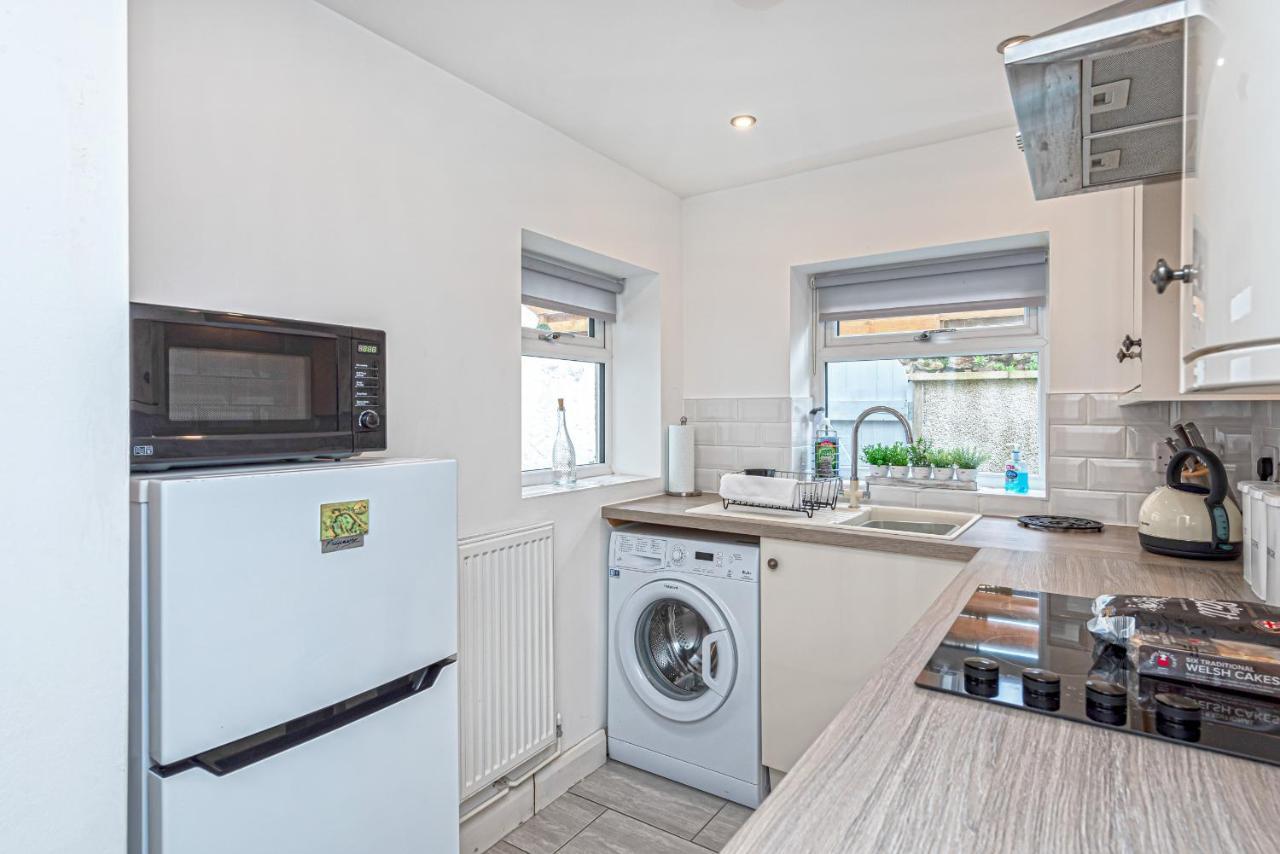 Taitwt2 Villa Caernarfon Bagian luar foto